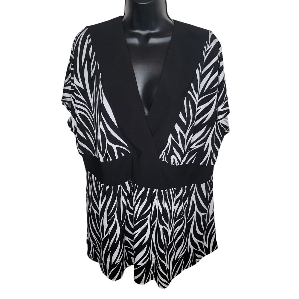 Travel Smith black & white zebra print top size 2x